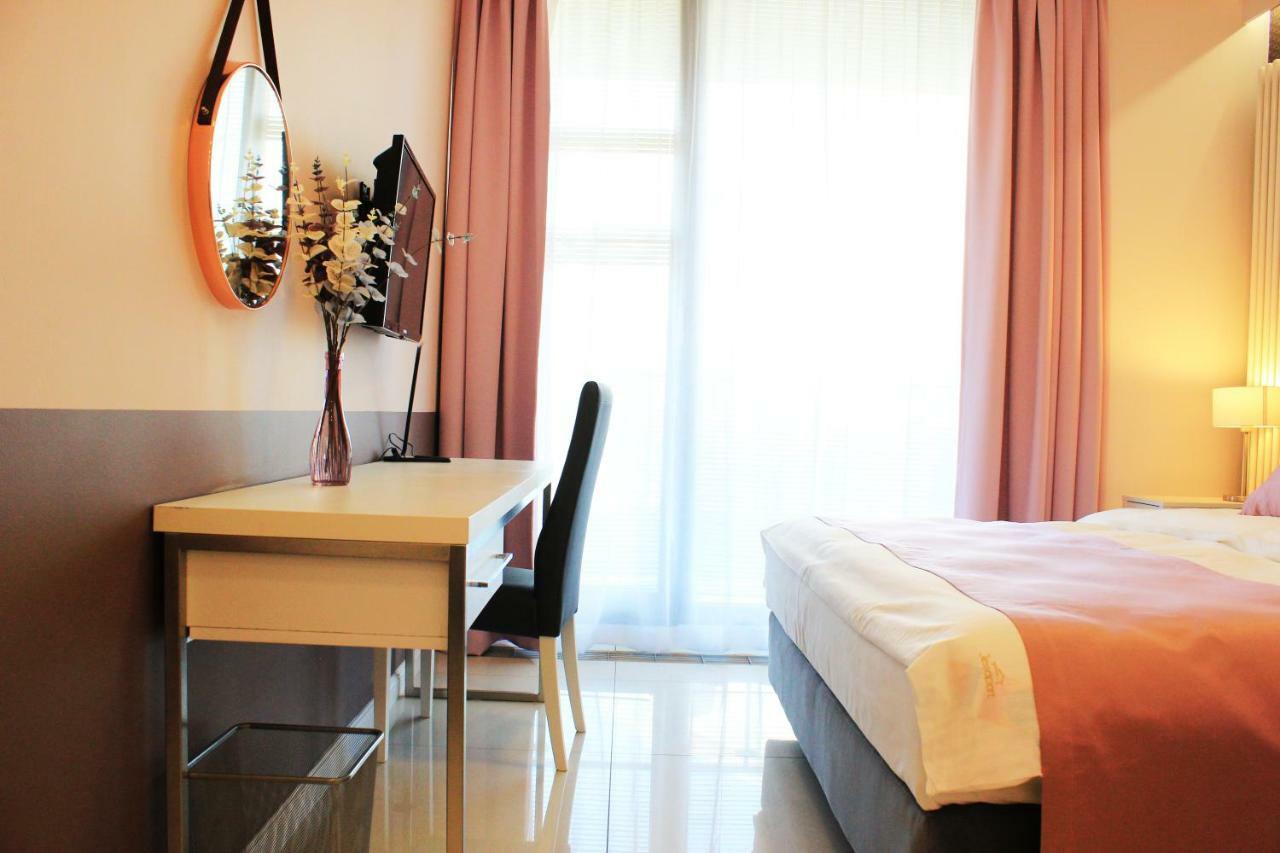 Jessapart - Ochota Apartments Varsovie Extérieur photo