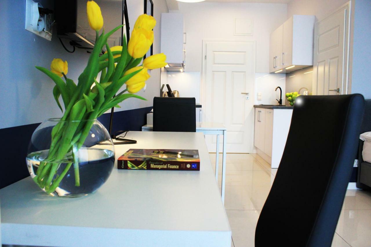 Jessapart - Ochota Apartments Varsovie Extérieur photo